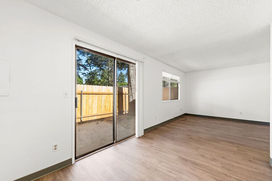 More Photos Of 14623 NE Coast Pine Ct, Vancouver Apartments For Sale