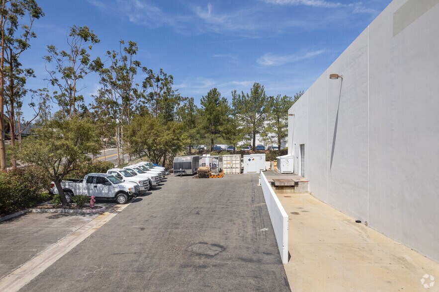 More Photos Of 19641 Da Vinci, Foothill Ranch Warehouse For Lease
