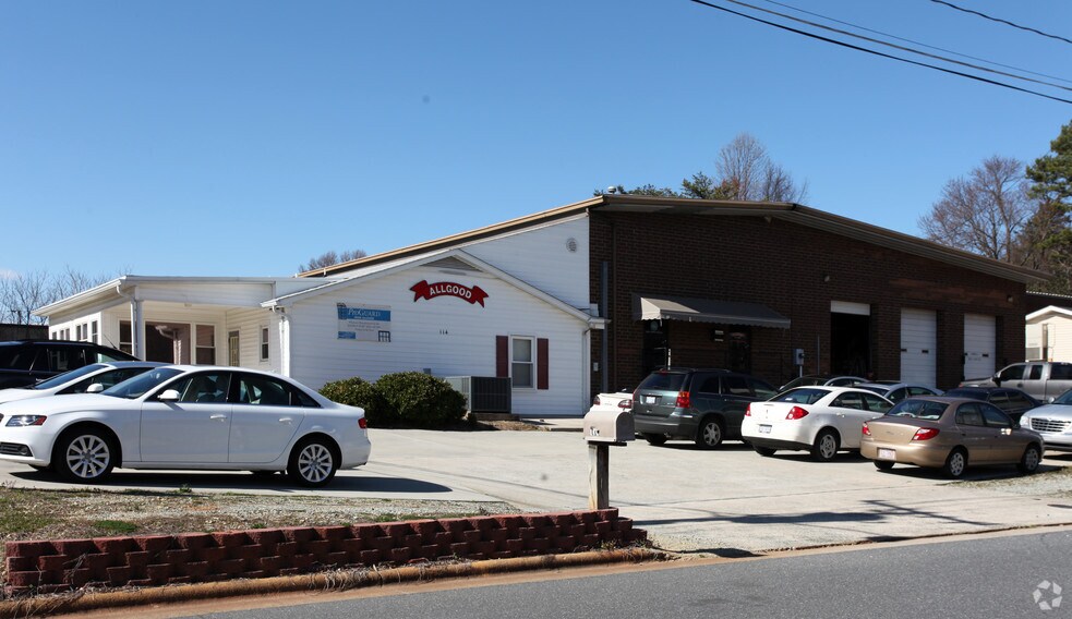 More Photos Of 114 Winola Ct, Greensboro Industrial For Sale