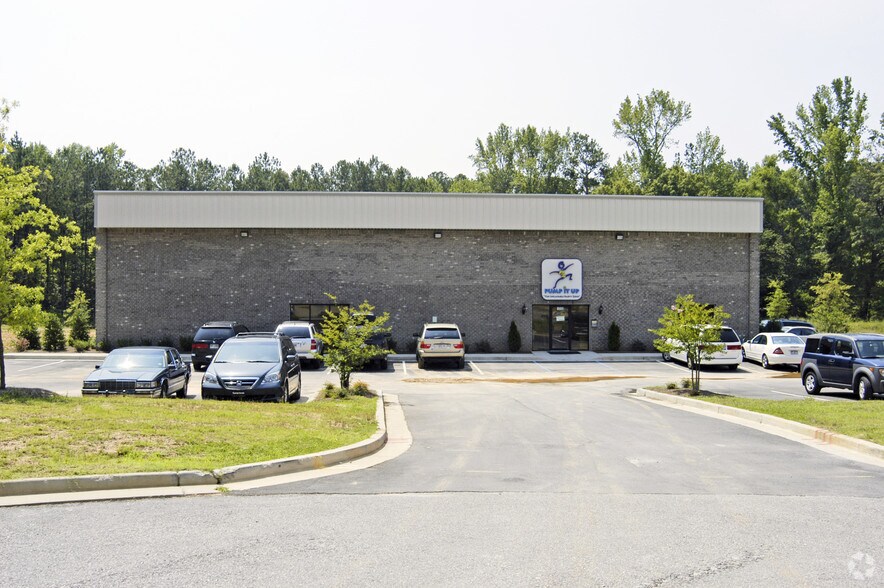 Primary Photo Of 1550 Senoia Rd N, Tyrone Warehouse For Lease