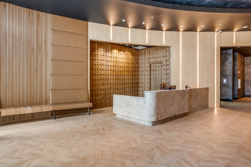 More Photos Of 1400 Hi Line Dr, Dallas Apartments For Lease