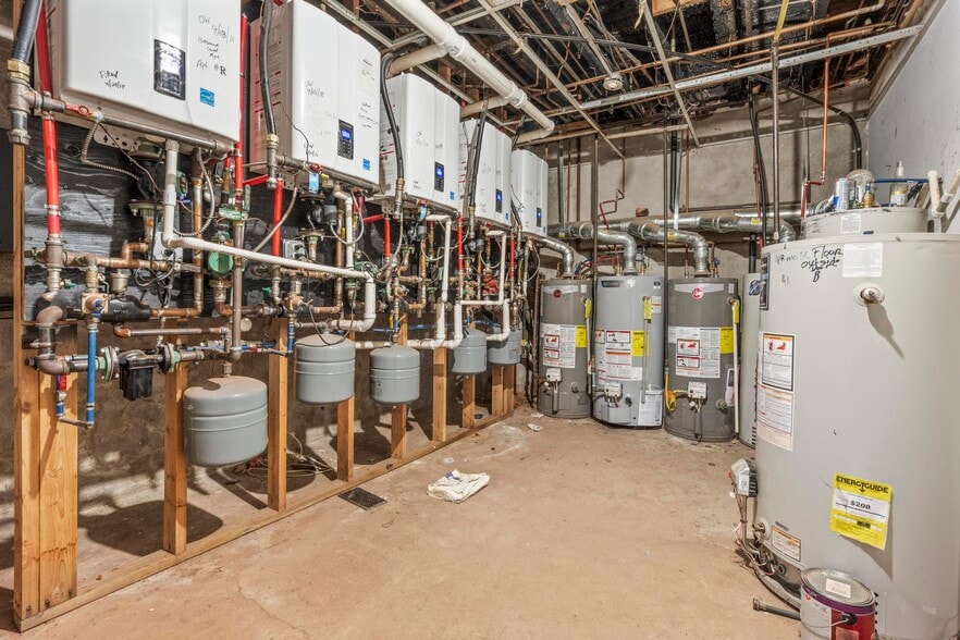 More Photos Of 380 Arch St, New Britain Apartments For Sale