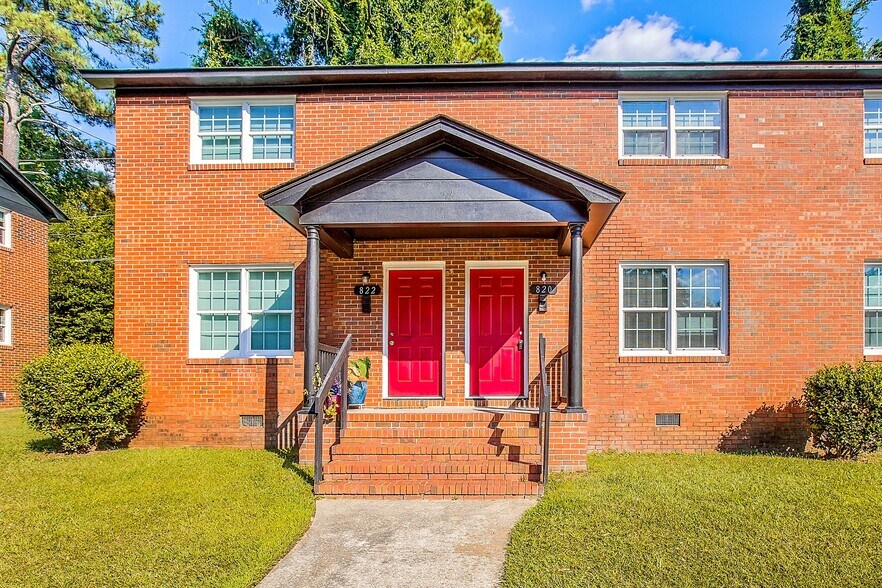 More Photos Of 812-830 Pilot Ave, Fayetteville Multifamily For Sale