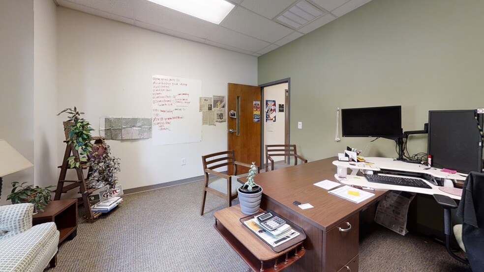 More Photos Of 7300 Blackmon Rd, Columbus Schools For Lease