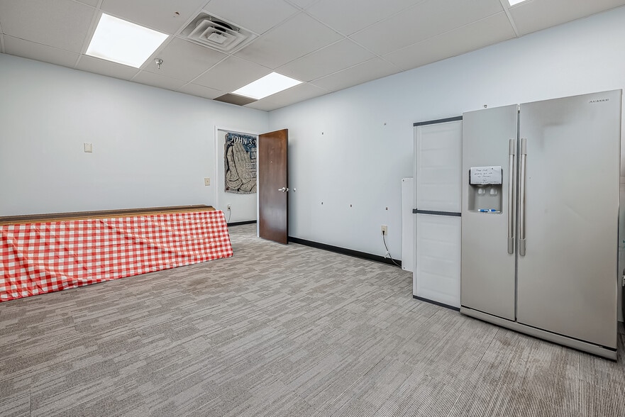 More Photos Of 1035 Fairmont Pky, Pasadena Religious Facility For Sale