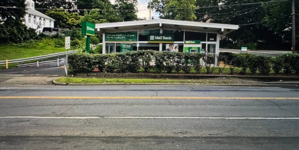 More Photos Of 218 Saw Mill River Rd, Elmsford Bank For Lease