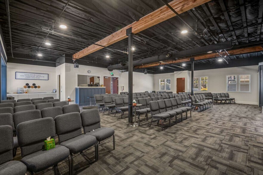 More Photos Of 2450 Cabrillo Hwy S, Half Moon Bay Office For Sale