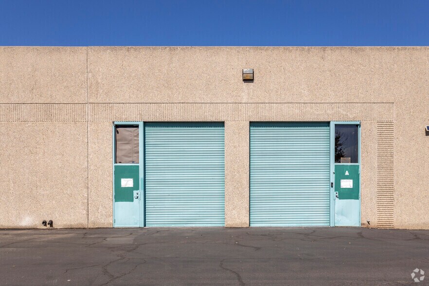 More Photos Of 8451 Miralani Dr, San Diego Manufacturing For Lease