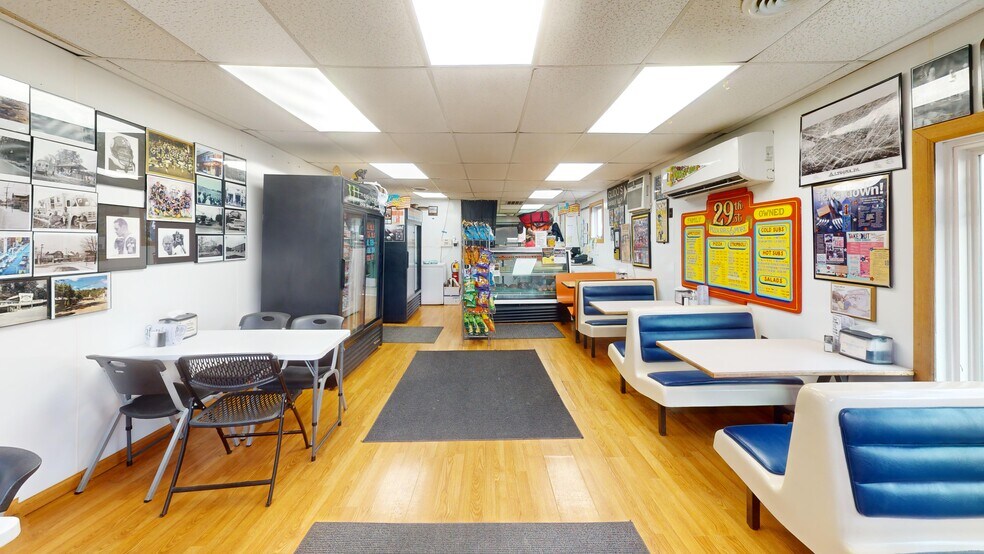 More Photos Of 2900 5th Ave, Altoona Restaurant For Sale