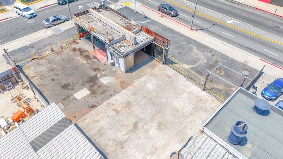More Photos Of 3500 Gage Ave, Bell Auto Dealership For Sale