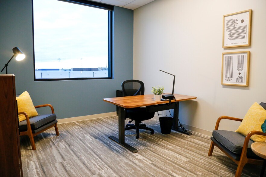 More Photos Of 4324 Mapleshade Ln, Plano Coworking Space