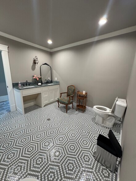 More Photos Of 2508 First St, Caddo Mills Office For Lease