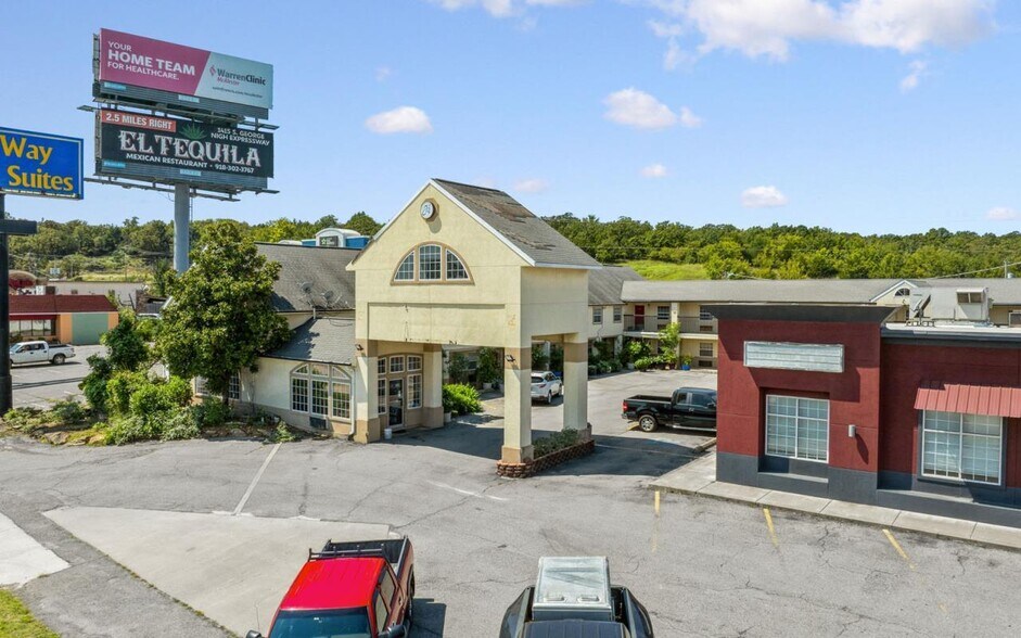 More Photos Of 419 S George Nigh Expy, Mcalester Hotel For Sale