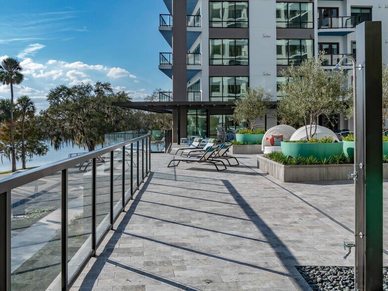 More Photos Of 295 NE Ivanhoe Blvd, Orlando Apartments For Lease