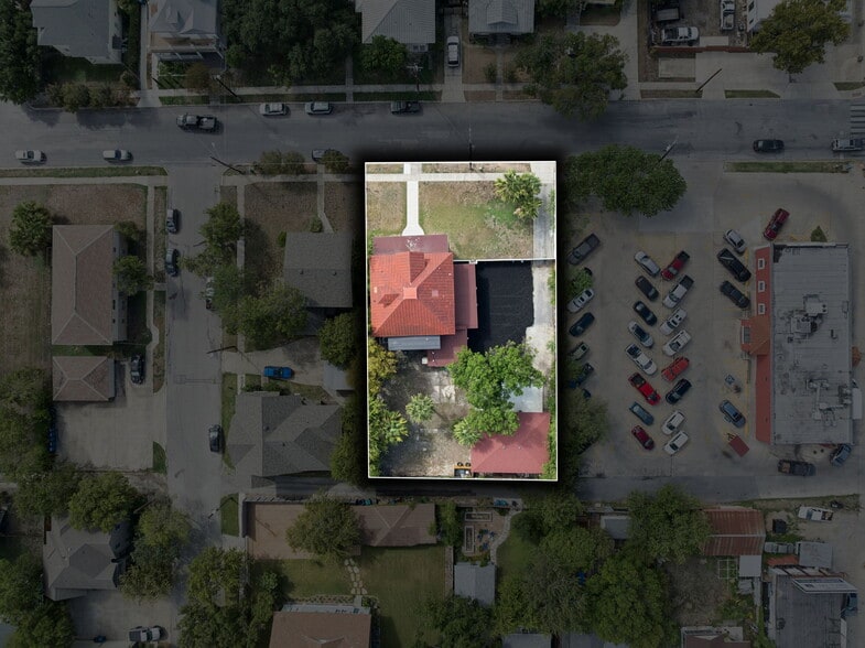 More Photos Of 321 E Dewey Pl, San Antonio Office For Sale