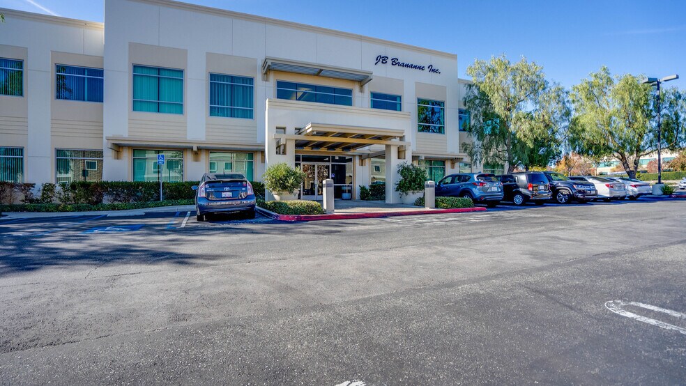 More Photos Of 6 Orchard Rd, Lake Forest Office For Sale