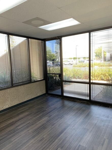 More Photos Of 6110-6130 Valley View Ave, Buena Park Unknown For Lease