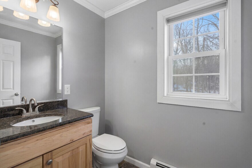 More Photos Of 106 Newport Bridge Rd, Warwick Multifamily For Sale