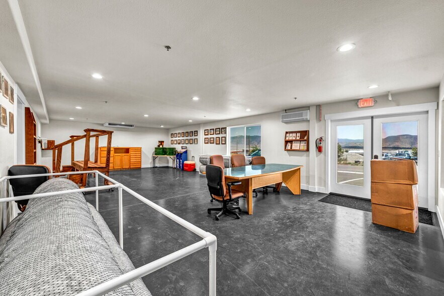 More Photos Of 2 Brown dr, Mound House Manufacturing For Sale