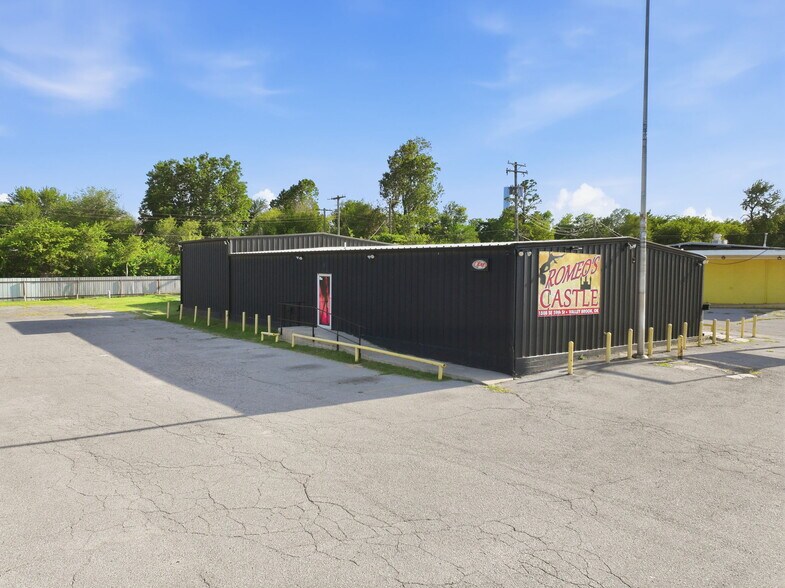 More Photos Of 1900 SE 59th Dr, Oklahoma City Bar For Sale