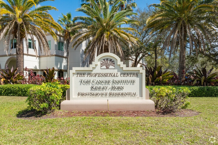 More Photos Of 11621 Kew Gardens Ave, Palm Beach Gardens Medical For Lease