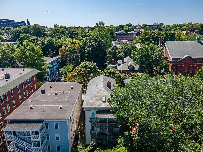 More Photos Of 75 Sherman St, Portland Apartments For Sale