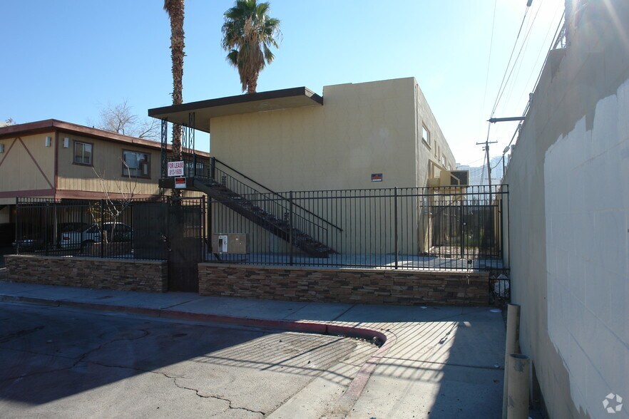 More Photos Of 245 W Philadelphia Ave, Las Vegas Apartments For Sale