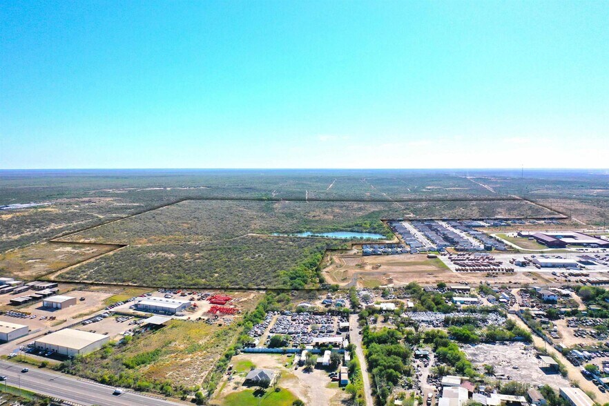 More Photos Of ABST 3084 POR 33, Laredo Land For Sale