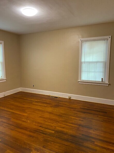 More Photos Of 5560 Jonesboro Rd, Lake City Land For Sale