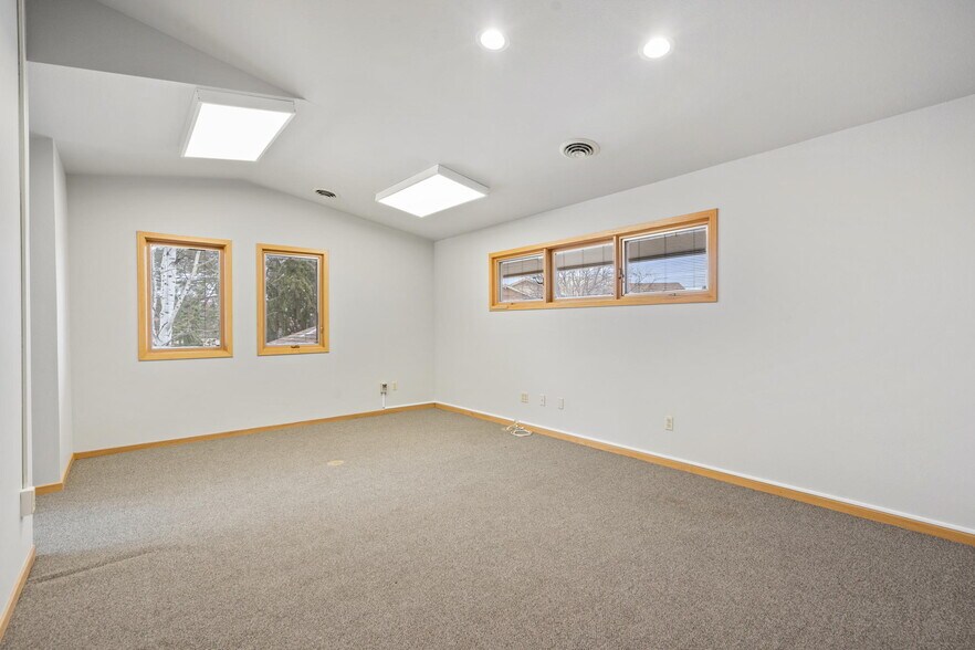 More Photos Of 375 E Horsetooth Rd, Fort Collins Office Residential For Lease