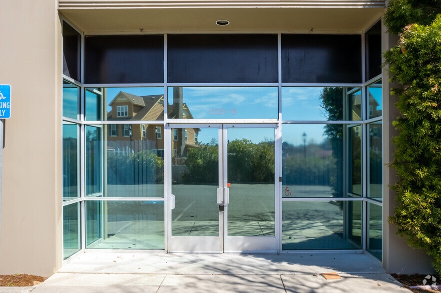 More Photos Of 625 Alfred Nobel Dr, Hercules Research And Development For Sale