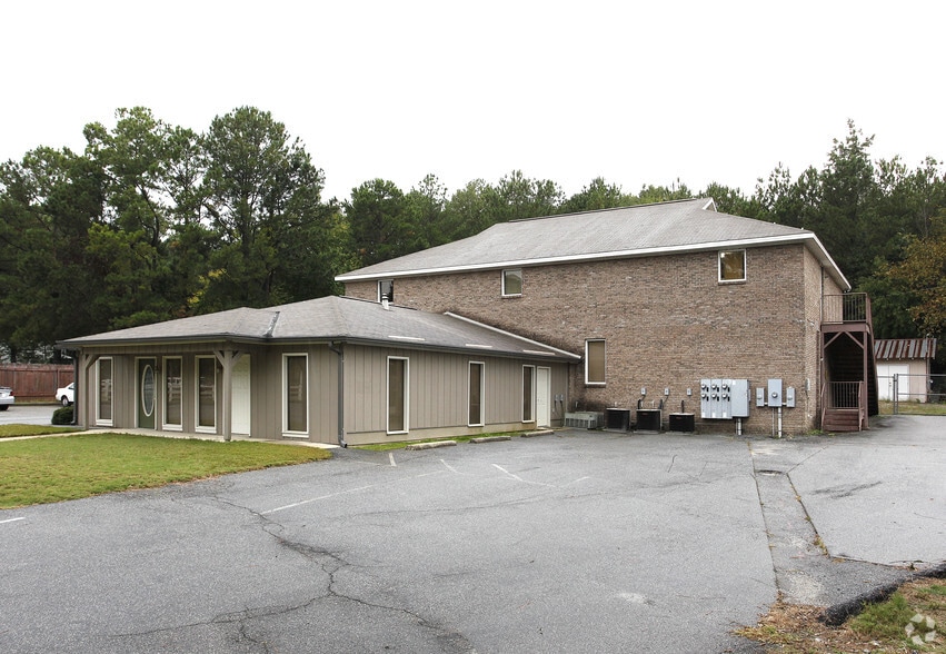 More Photos Of 6531 Effingham Way, Columbus Office For Lease