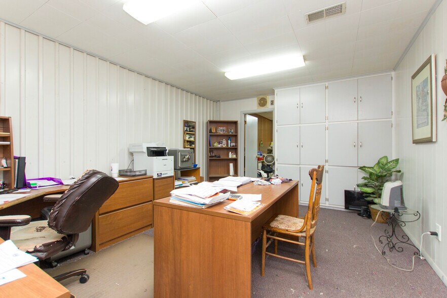 More Photos Of 1453 Johnson Ave, New Hope Manufacturing For Sale