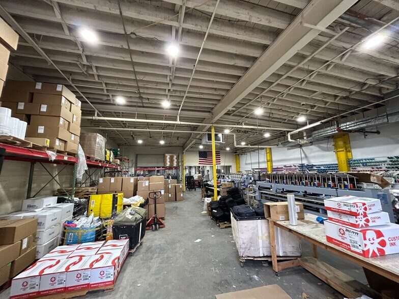 More Photos Of 10 Dell Glen Ave, Lodi Manufacturing For Lease