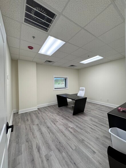 More Photos Of 655 10th St, Cedartown Warehouse For Sale