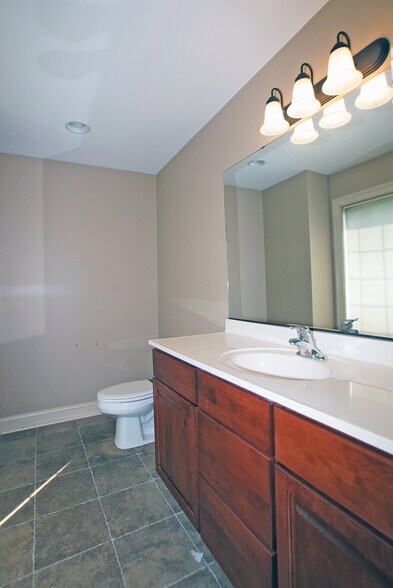 More Photos Of 1206 Rail Dr, Woodstock Warehouse For Sale