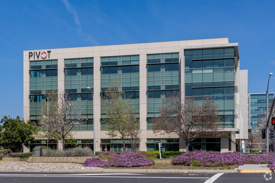 More Photos Of 3325 Scott Blvd, Santa Clara Unknown For Lease
