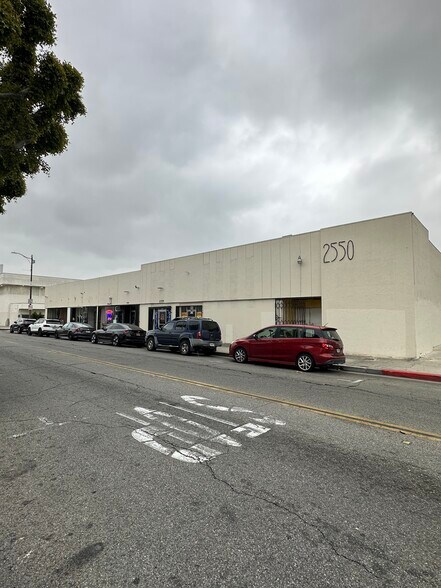 Primary Photo Of 2550-2564 Zoe Ave, Huntington Park Freestanding For Lease