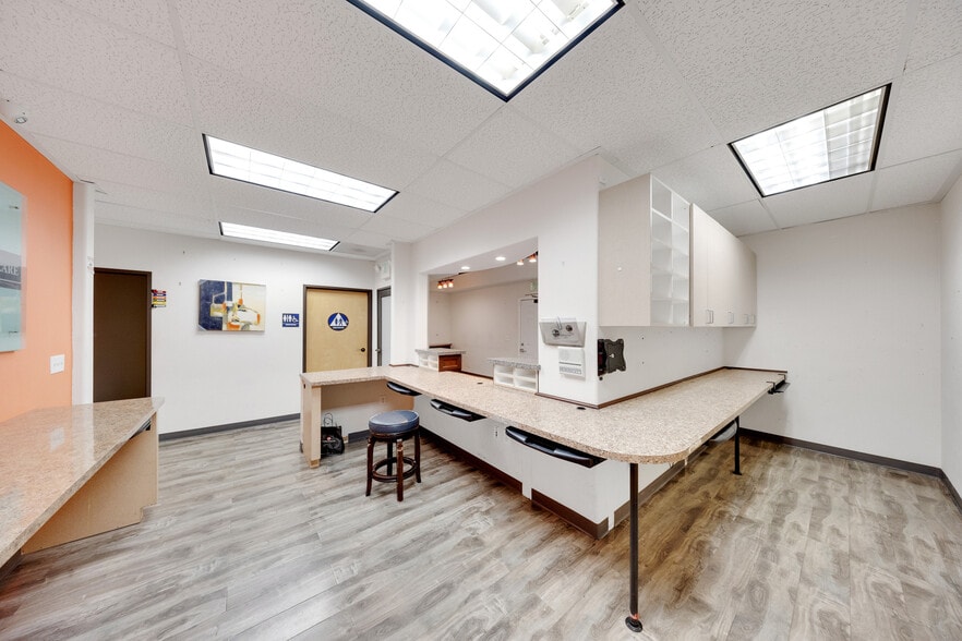 More Photos Of 408 S Beach Blvd, Anaheim Medical For Sale