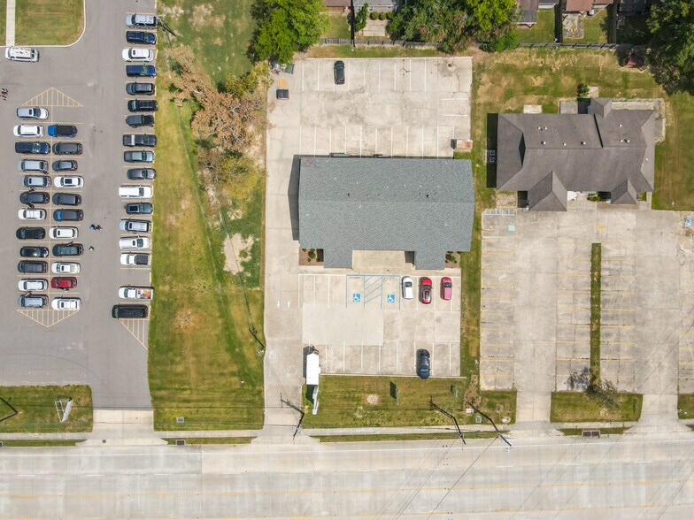 More Photos Of 5917 Jones Creek Rd, Baton Rouge Office For Sale