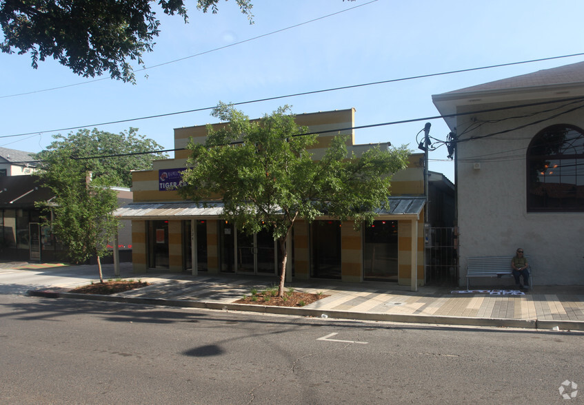 Primary Photo Of 124 W Chimes St, Baton Rouge Restaurant For Lease