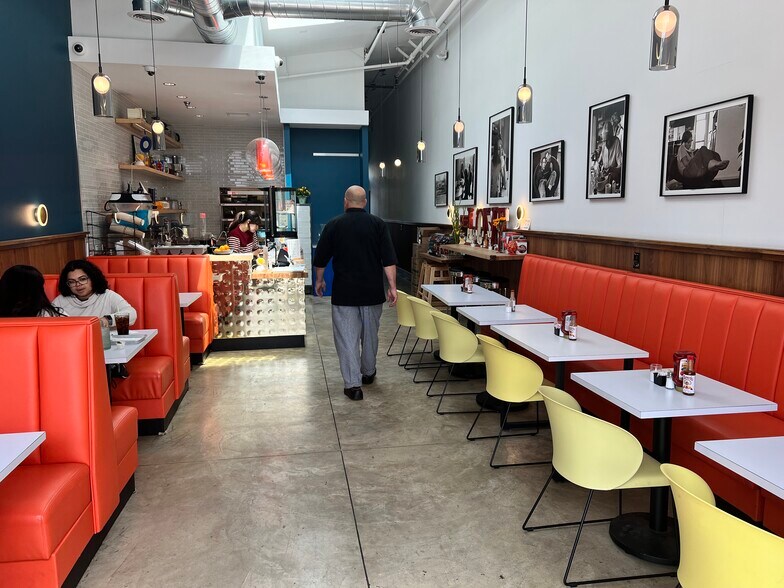 More Photos Of 5805 York Blvd, Los Angeles Restaurant For Lease