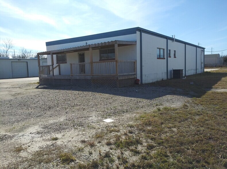 More Photos Of 203 30th St S, Texas City Warehouse For Lease