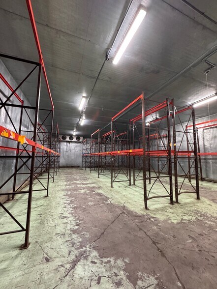 More Photos Of 195 Hudson St, Cornwall-on-Hudson Distribution For Lease