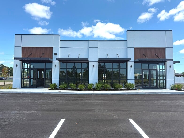 More Photos Of 1925 Skyline Blvd, Cape Coral Unknown For Lease