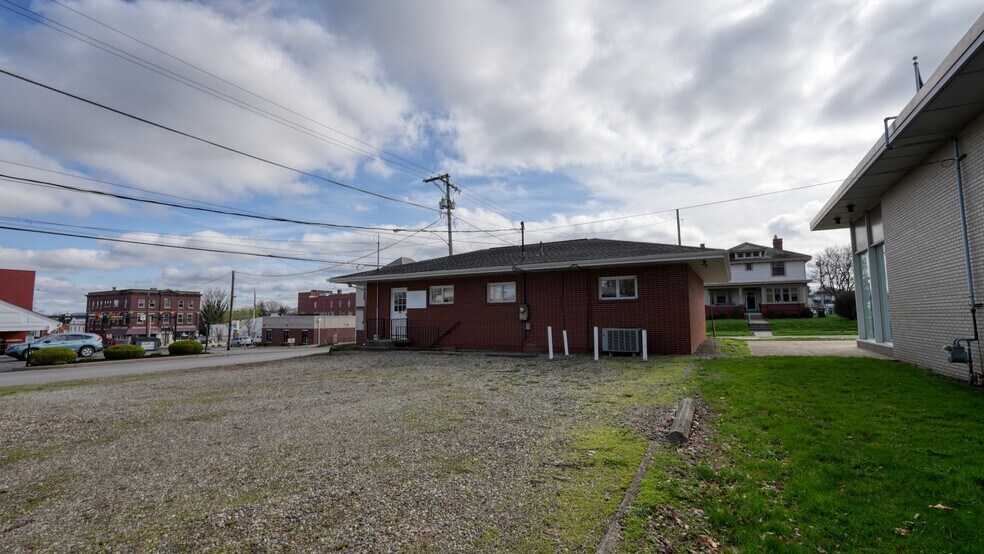 More Photos Of 126 S 9th St, Cambridge Office For Lease