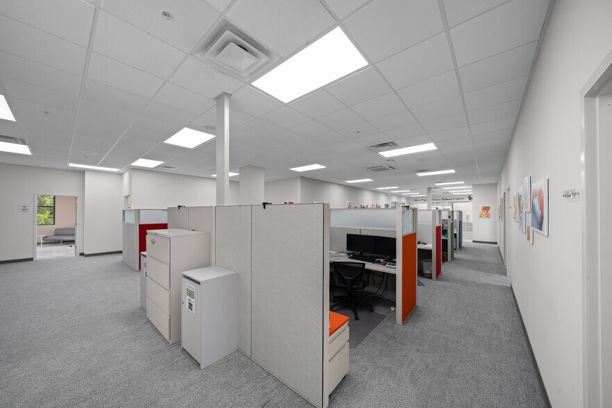 More Photos Of 1930 SW 38th Ave, Ocala Office For Lease