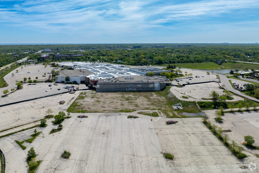 More Photos Of 1515 Lake Cook Rd, Northbrook Apartments For Lease