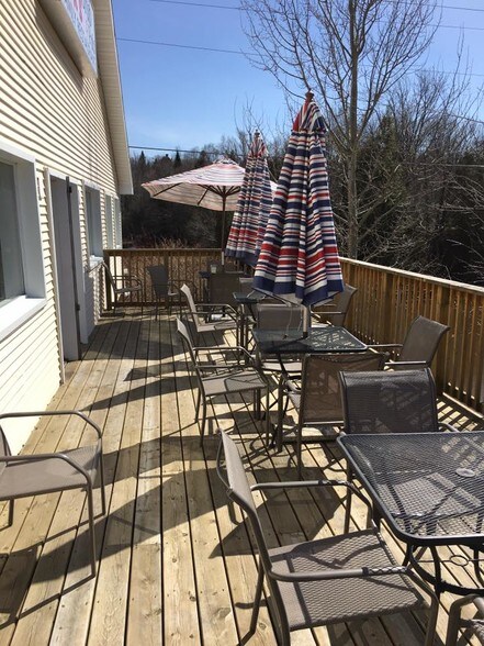 More Photos Of 9915 W 6 Mile Rd, Brimley Restaurant For Lease