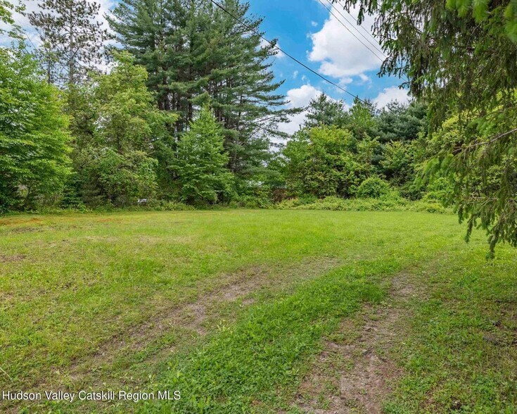 More Photos Of 2774 NY-28 Hwy, Shokan General Retail For Sale